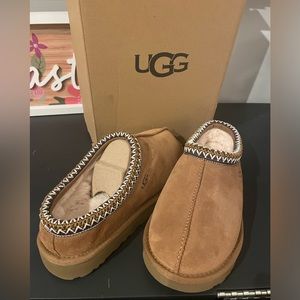 NEW- Never used- UGG Tasman Slippers Chestnut Women’s Size 7.